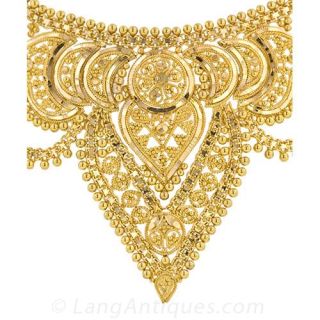 Intricate Indian Gold Necklace and Earring Suite