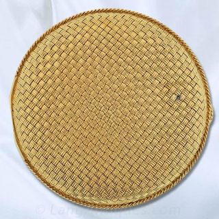 Ladies Puffed Gold Compact