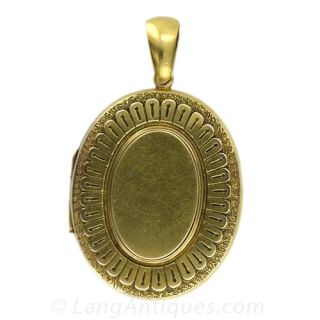 Large Scale Victorian Oval Gold Locket