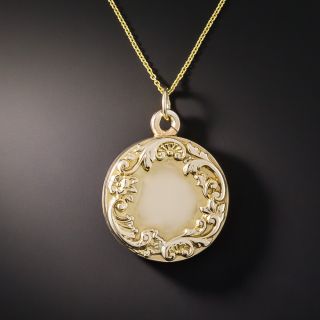 Late Victorian Round Locket - 6
