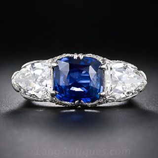 Magnificent 4.10 Carat Sapphire and Diamond Early-Art Deco Ring