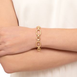 Mid-Century Oval Link Gold Bracelet