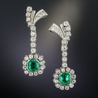 Mid-Century Platinum Emerald Diamond Dangle Earrings - 2