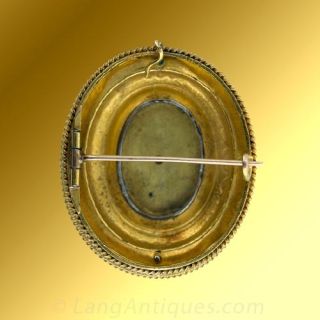 Oval Victorian Pin