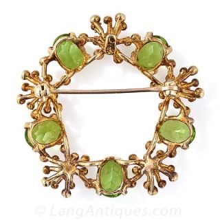 Peridot Wreath Pin