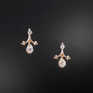 Petite Victorian Antique Pear-Shaped Diamond Earrings - 3