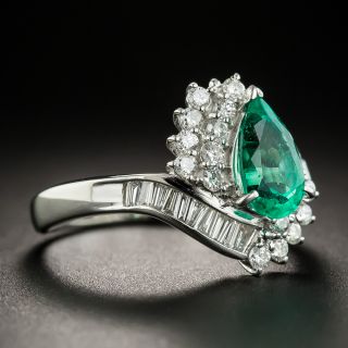 Platinum 1.10 Carat Pear Shape Emerald Diamond Ring