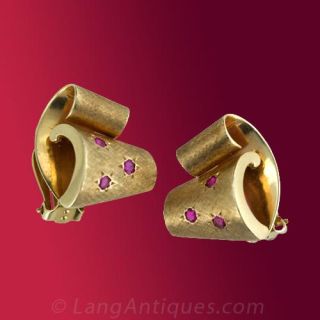 Retro Ruby Earrings 