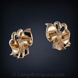 Retro Bow Motif Earrings