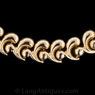 Retro Wave-Motif Gold Necklace