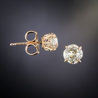 Rose Gold 1.72 Carat Old Mine-Cut Diamond Stud Earrings