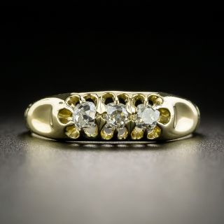 Small Victorian Three-Stone Diamond Ring - 2