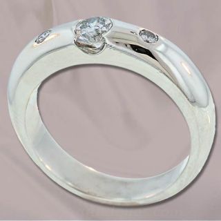 Streamlined Three Stone Diamond Band