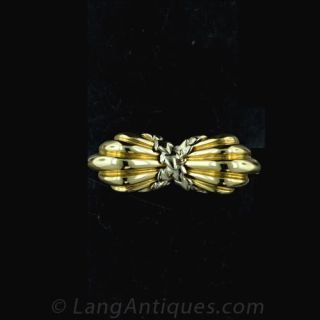 Tiffany   Co. Bow Pin Main View