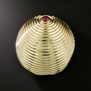 Tiffany & Co. Mid-Century Ruby Shell Brooch - 2
