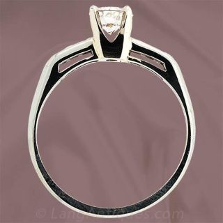 Traditional Diamond Solitaire