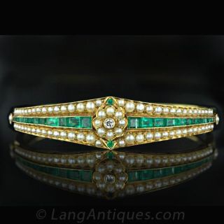 Emerald   Seed Pearl Necklace Main View