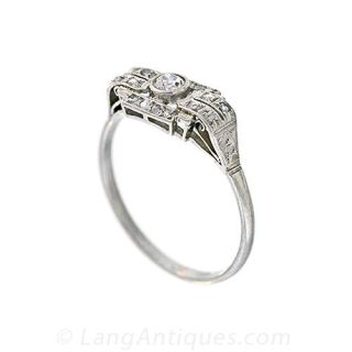 Unique Art Deco Ring