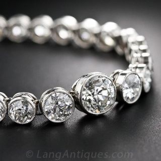 Van Cleef & Arpels Vintage Platinum and Diamond Collet Set Line Bracelet - 2