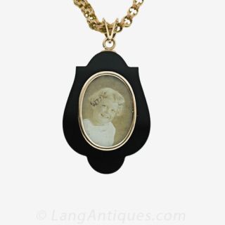 Victorian Black Onyx Mourning Locket