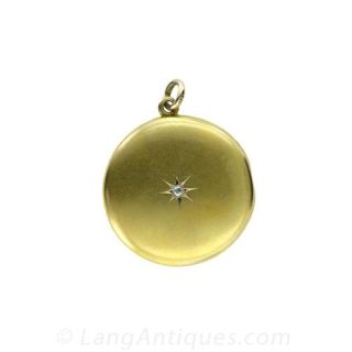 Victorian Bloomed Gold Diamond Locket Main View