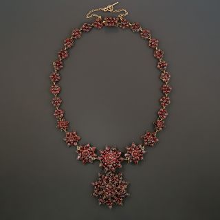 Victorian Bohemian Garnet Necklace 
