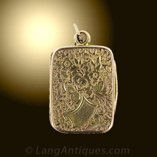 Victorian Engraved Gold Locket