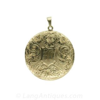 Victorian Engraved Gold Locket - 1