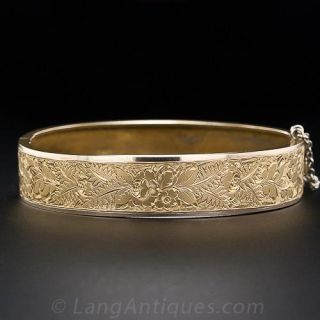 Victorian Engraved Hinged Bangle Bracelet