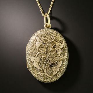 Victorian Foliate Engraved Locket  - 2
