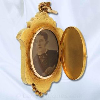 Victorian Lily of the Valley Motif Locket