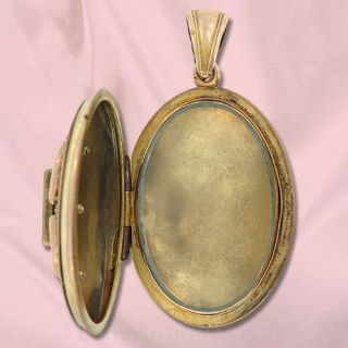 Victorian Oval Locket