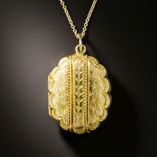 Victorian Scalloped Locket Pendant - 2