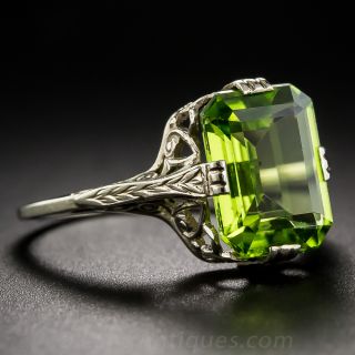 Vintage 18K White Gold and Peridot Ring