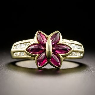 Vintage 1980s Ruby Flower and Diamond Ring - 2