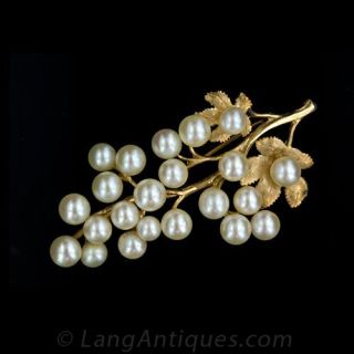 Vintage-Pearl-Brooch-Main-View