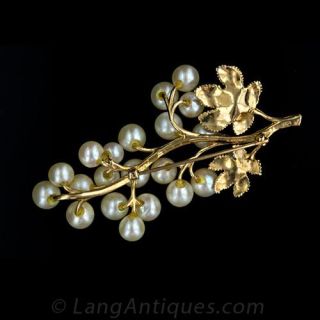 Vintage Pearl Brooch