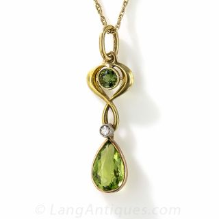 Vintage Peridot and Diamond Pendant Neckalce