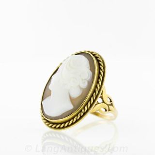 Vintage Shell Cameo Ring