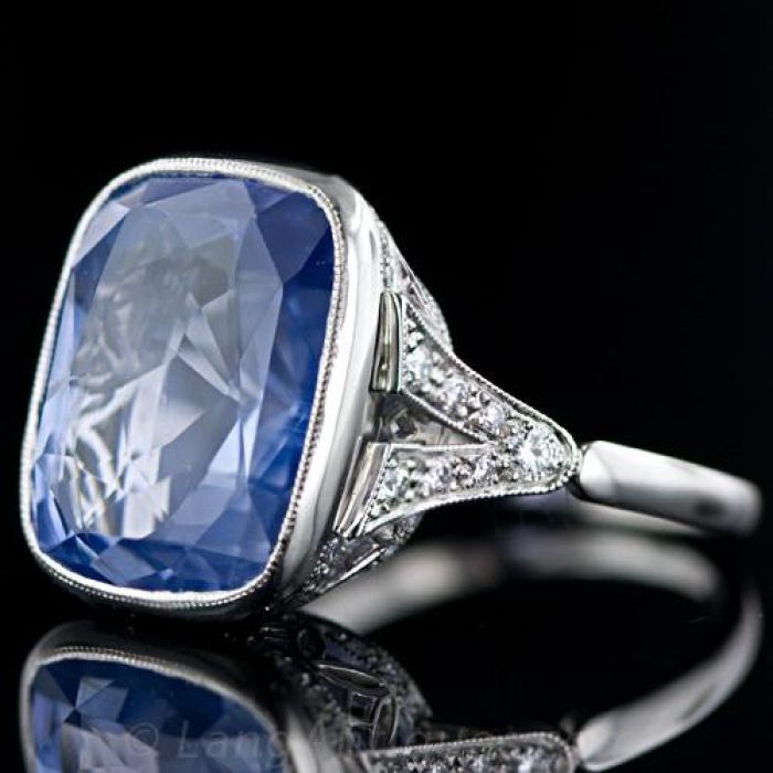 19.07 Carat Cornflower Blue Sapphire Ring French