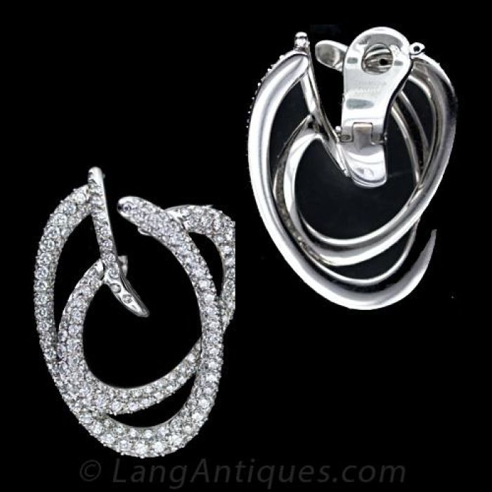 Chanel' Modern Diamond Earrings