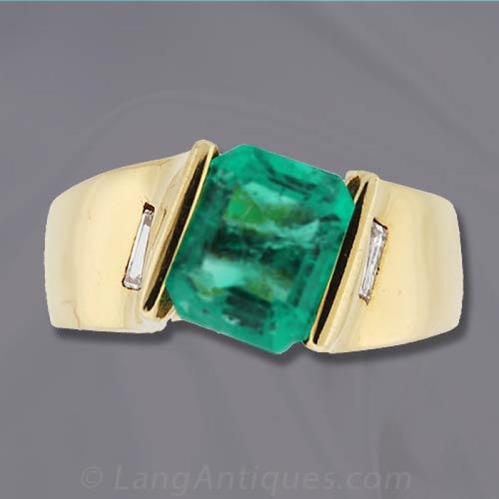 Contemporary Emerald Ring