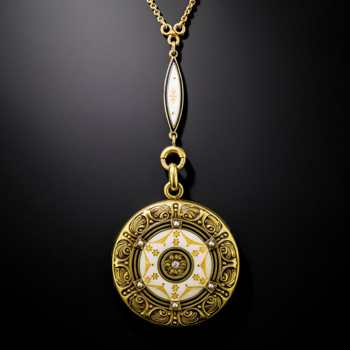 Edwardian locket shop