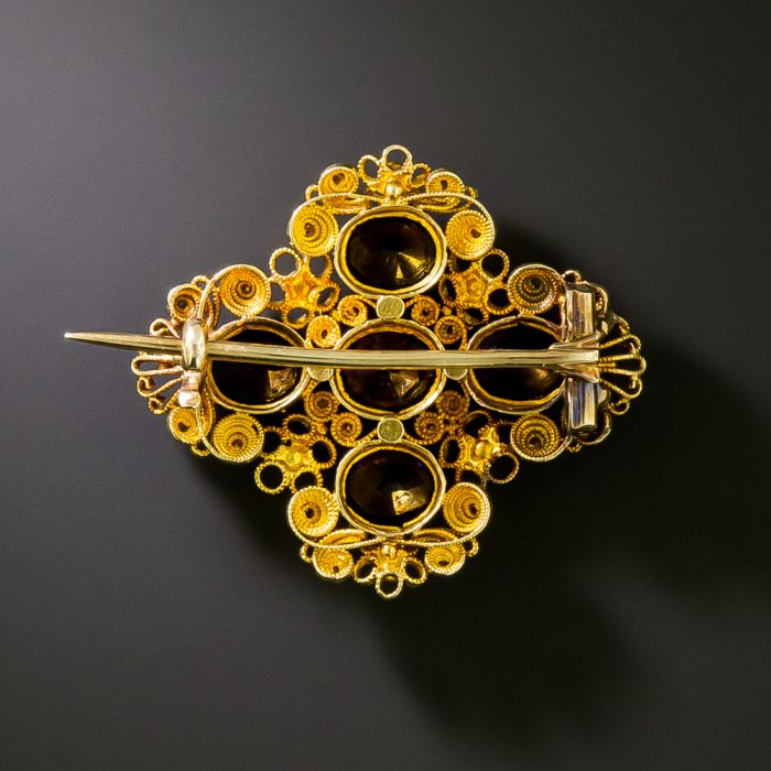 Georgian 18K Amethyst Cannetille Brooch