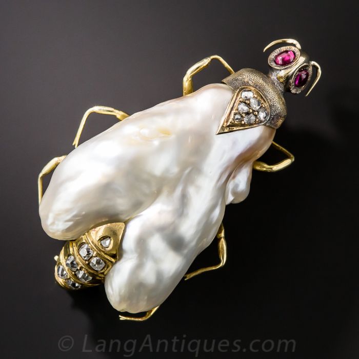 giant-antique-pearl-queen-bee-