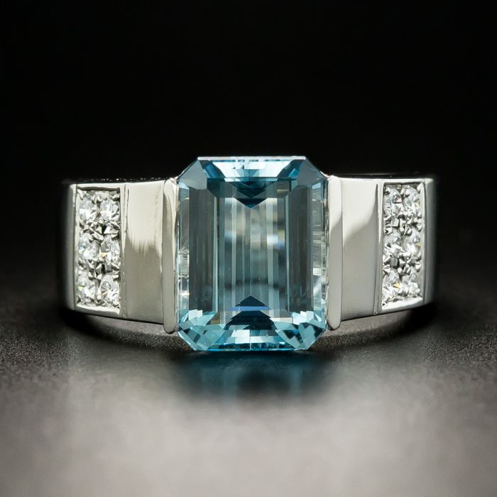 アクアマリンのクラシックリング japanese-aquamarine-and-