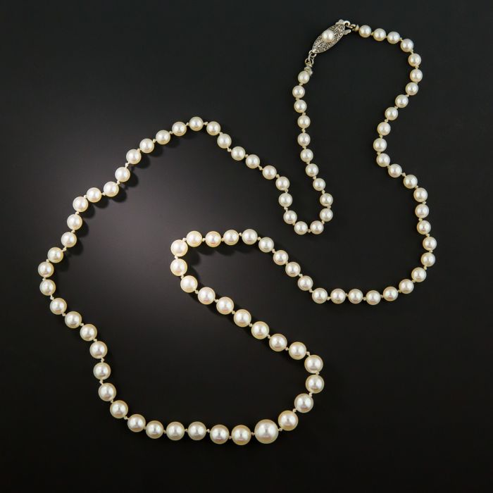｜MIDNIGHT MOMENT.｜ fullbody long pearl necklace Designer fashion, Seoul-fully created | W Concept