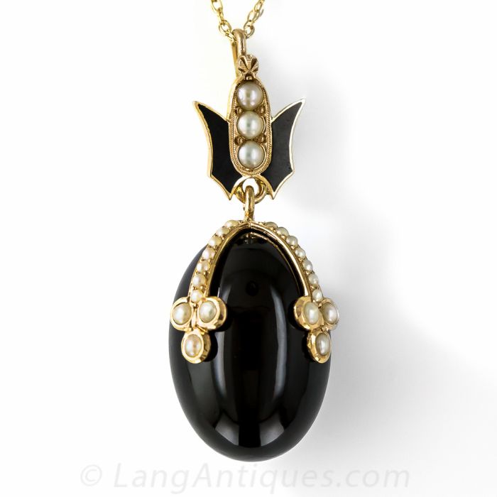Victorian Black Onyx Egg Necklace