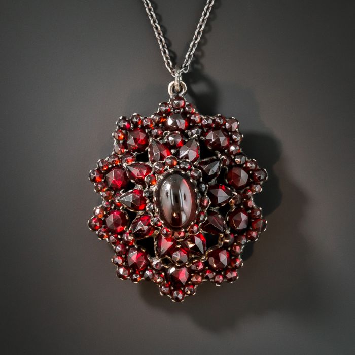 Victorian Bohemian Garnet Pendant Locket