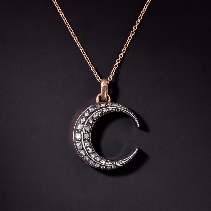 Vintage crescent moon necklace discount